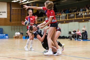 Bild 79 - wBJ SV Henstedt Ulzburg - HSG Holstein Kiel/Kronshagen : Ergebnis: 30:28